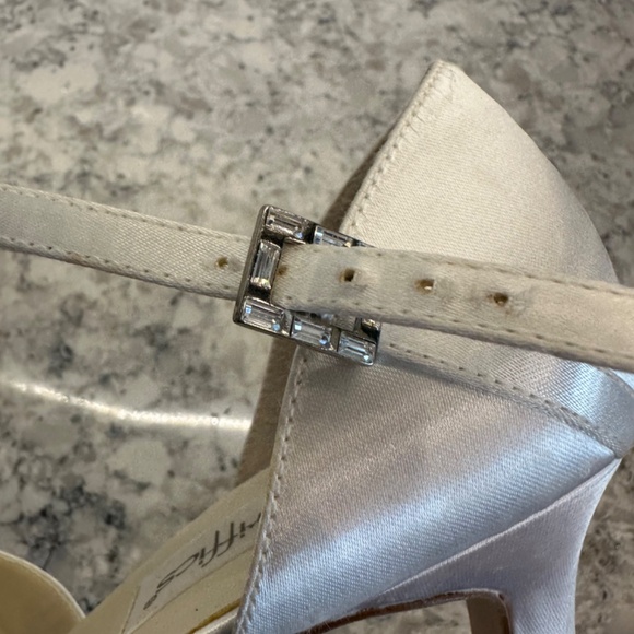 Halloween Costume white satin Wedding Bride Shoes sz 8-1/2 W size 8.5 W - Picture 4 of 14